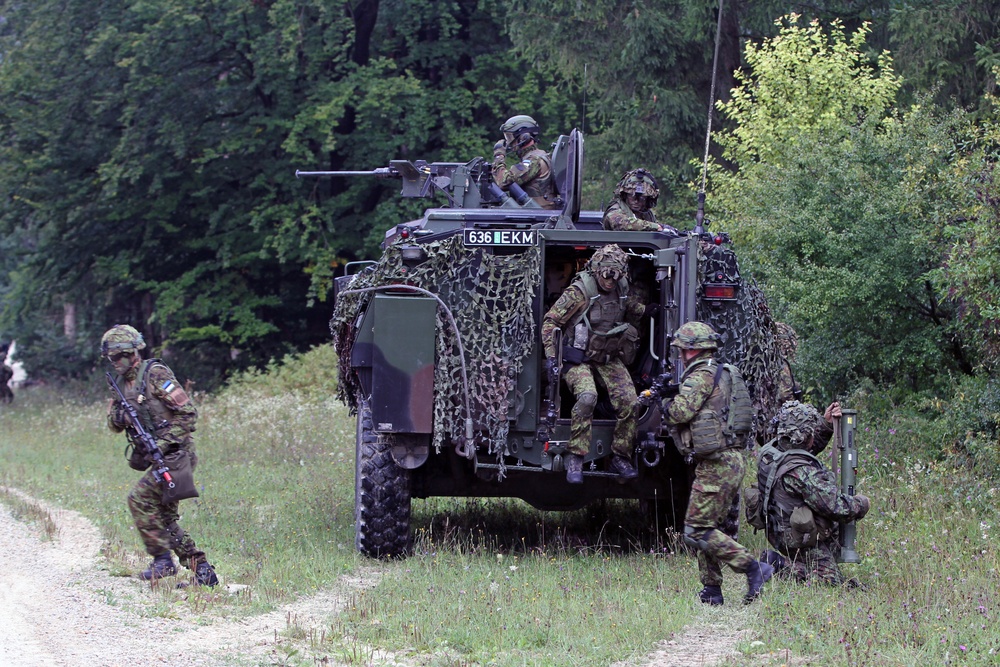 Estonian army faces OPFOR during Saber Junction 14