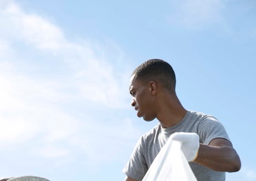 Community members, Marines, sailors come together for beach cleanup