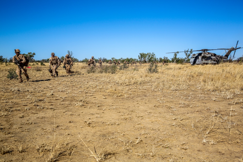 MRF-D's Bravo Company executes Koolendong 2014 as a team
