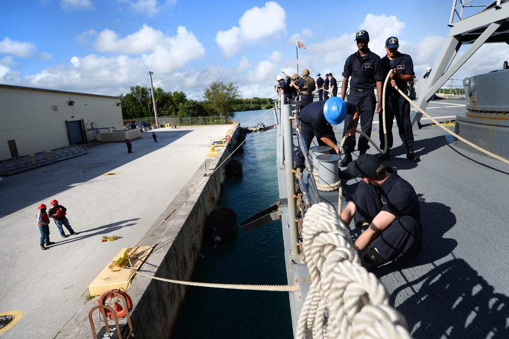 USS Rodney M. Davis operations