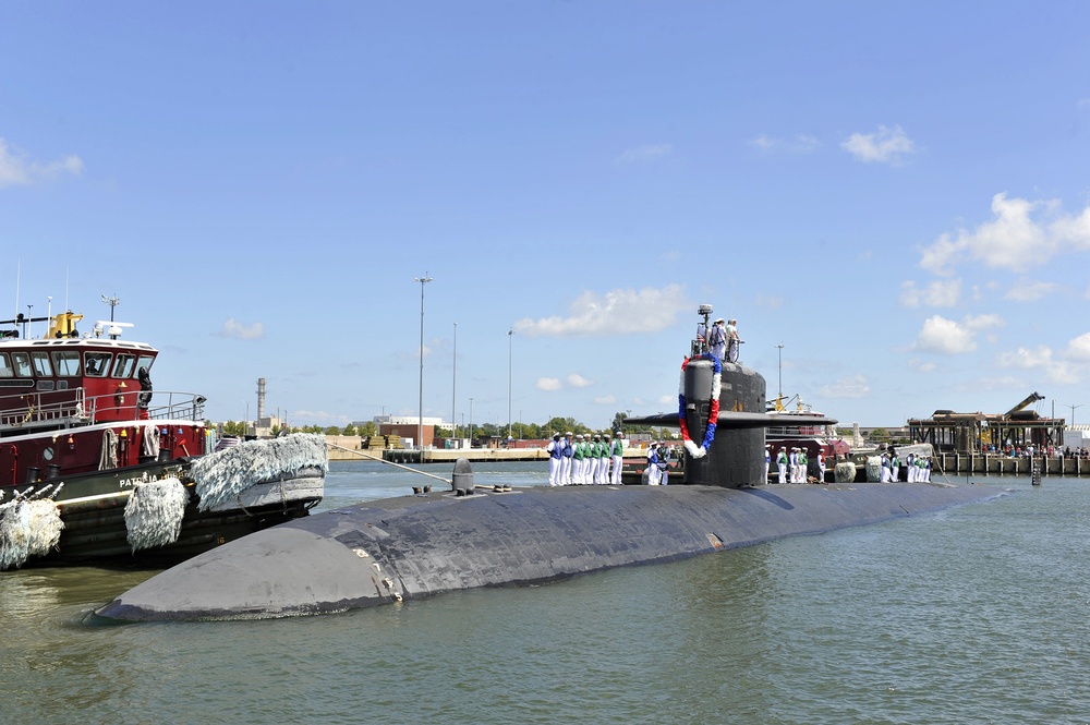 USS Norfolk returns to homeport