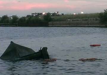 Tug capsizes on Calumet River in Chicago