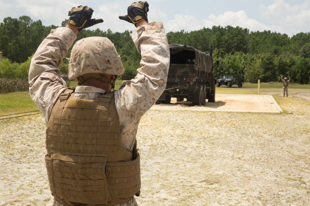 The Pit: Marines train for vehicle recovery