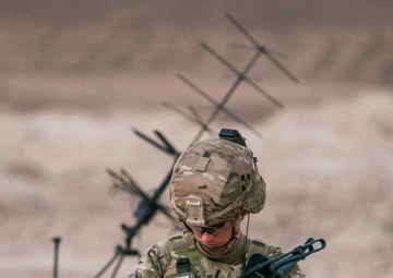 4th Inf. Div.'s 1-12 Inf. and 2-77 FA team up to show new kind of presence at KAF
