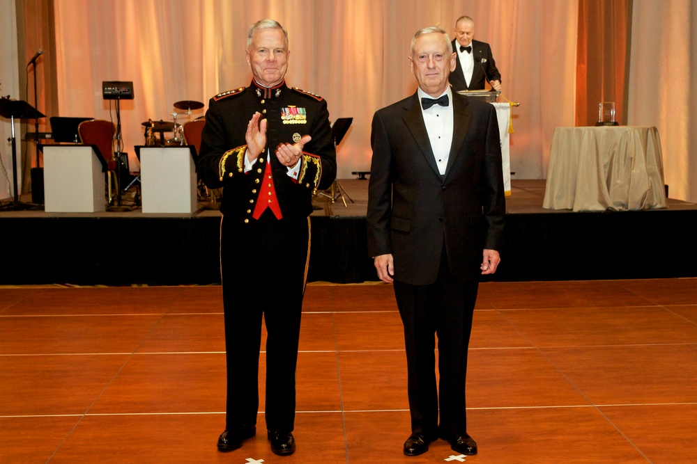 Marine Corps Commandant Attends Semper Fidelis Award Ceremony