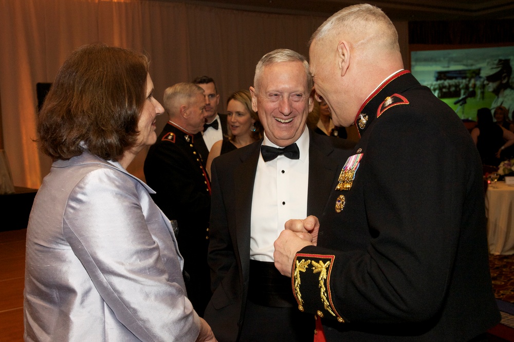 Marine Corps Commandant Attends Semper Fidelis Award Ceremony