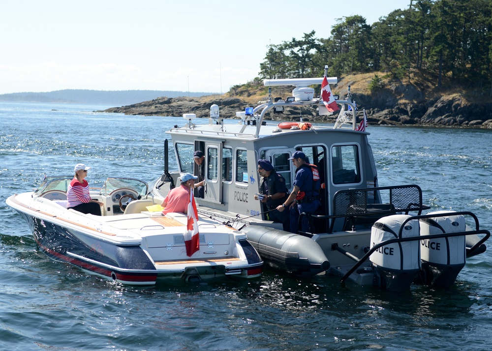 Coast Guard Station Bellingham and Royal Canadian Mounted Police conduct Shiprider operations