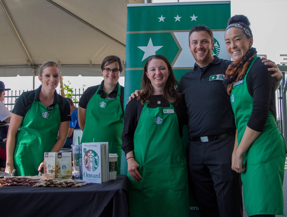 Starbucks brews opportunities for Soldiers