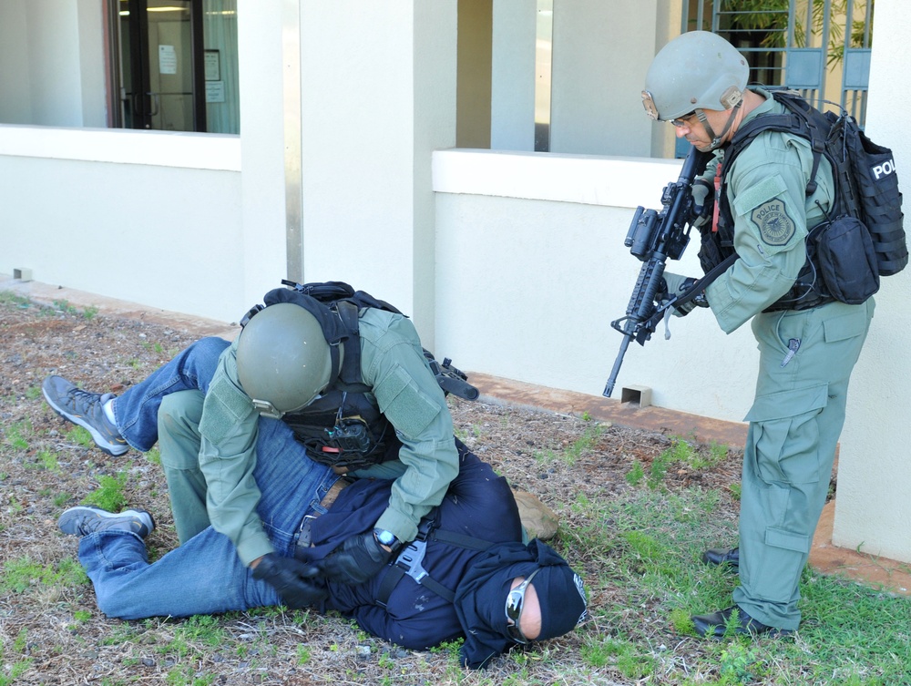 Special Reaction Team trains on antiterrorism