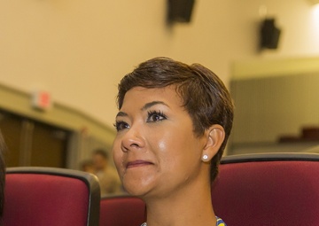 Raise your right hand: Service members, dependents swear Oath of Allegiance