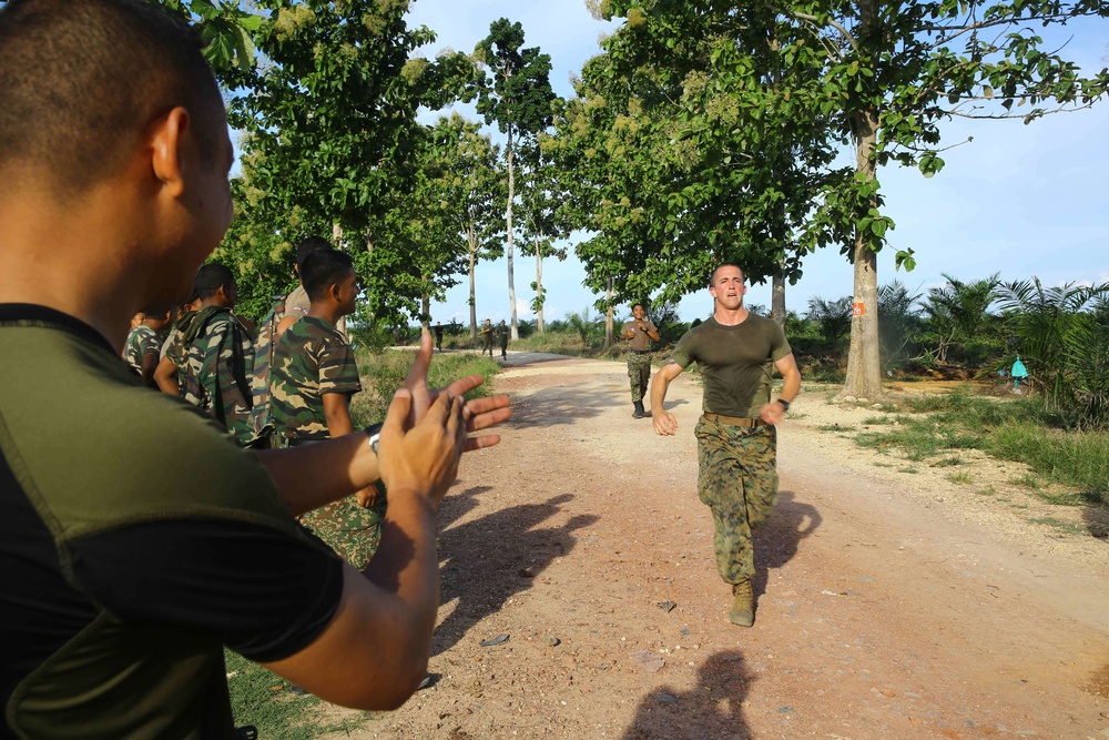 11th MEU and Malaysian Armed Forces conduct MALUS AMPHEX 14