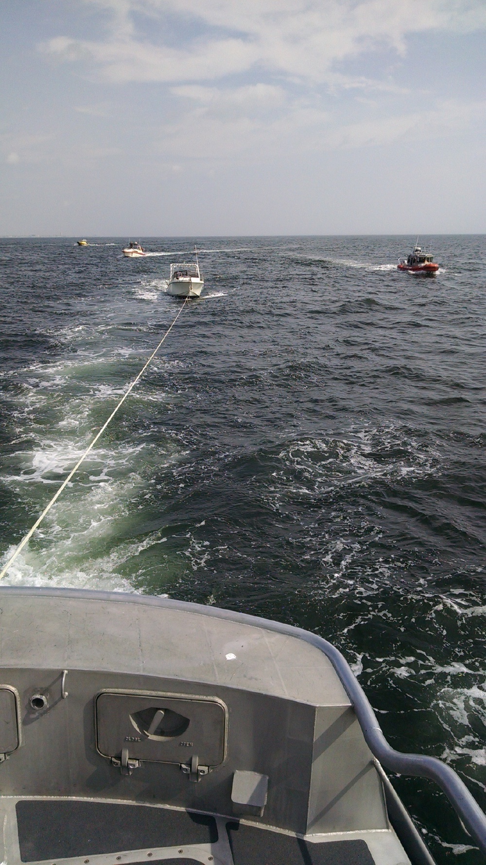 Coast Guard rescues 6 from boat sinking off Sea Grit, NJ