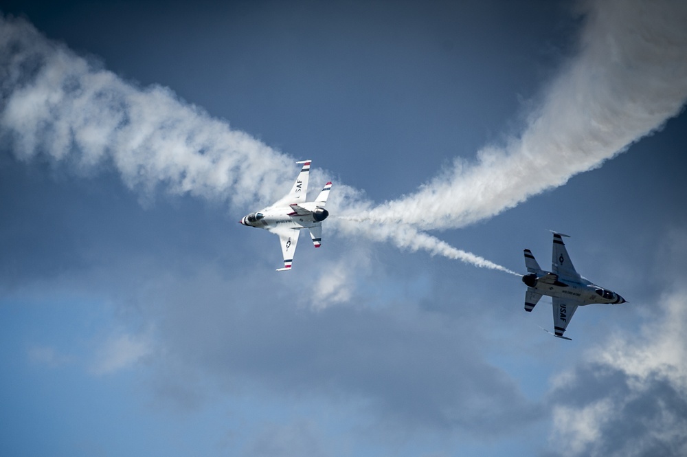 Mountain Madness 2014 Air Show