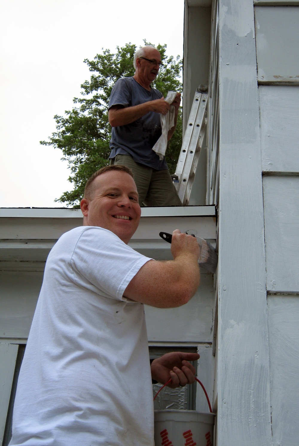 Omaha District Employees volunteer for a better community