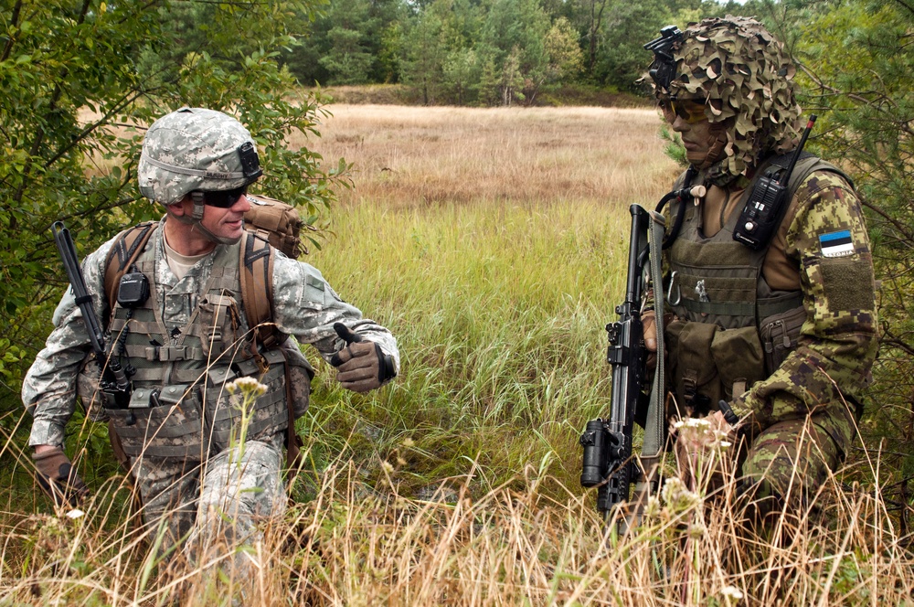 Heroes on helos: American paratroopers, Estonian Scouts train together in air assault