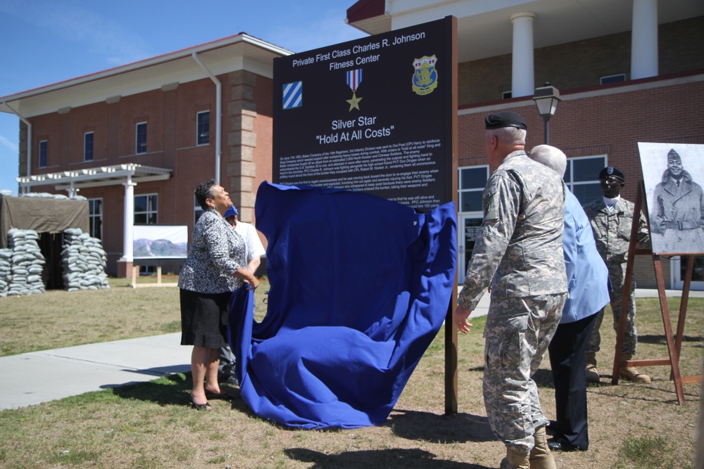 Marne Division honors Korean War hero, dedicate fitness center