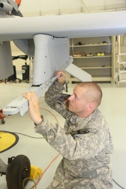 1st Air Cav Soldiers keep Gray Eagles soaring