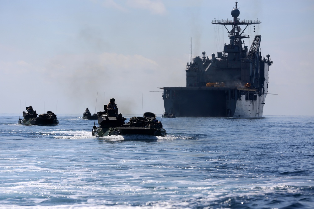 11th MEU and Malaysian Armed Forces conduct MALUS AMPHEX 14