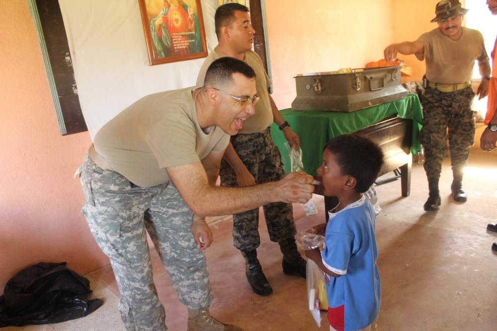 US Army medical exercise supports underserved village in Honduras