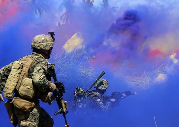 11th MEU and Malaysian Armed Forces conduct MALUS AMPHEX 14