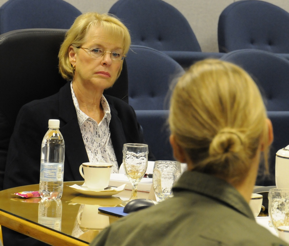 Members of Congress visit RAF Mildenhall