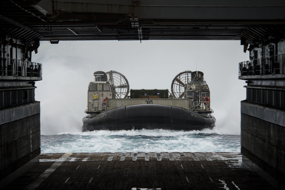 NBU 7 LCAC embarks well deck