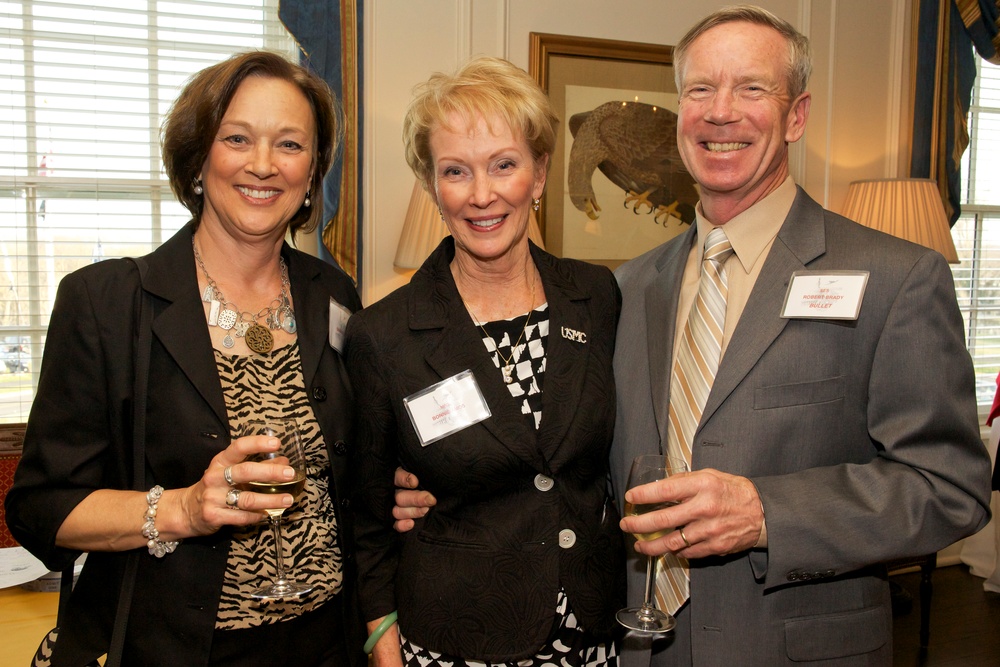 Marine Corps Commandant Attends Marine Corps Aviation Association Dinner