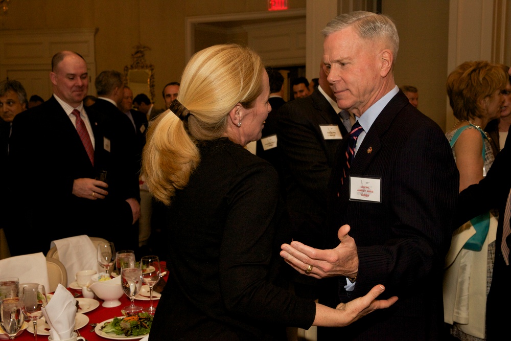 Marine Corps Commandant Attends Marine Corps Aviation Association Dinner