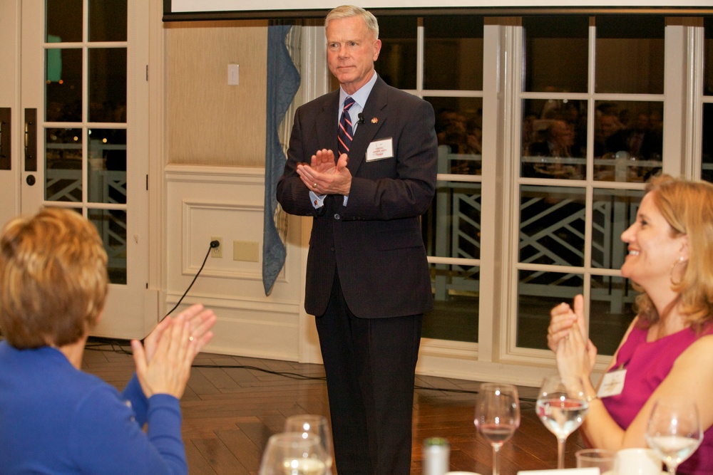 Marine Corps Commandant Attends Marine Corps Aviation Association Dinner