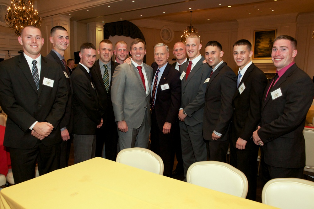 Marine Corps Commandant Attends Marine Corps Aviation Association Dinner