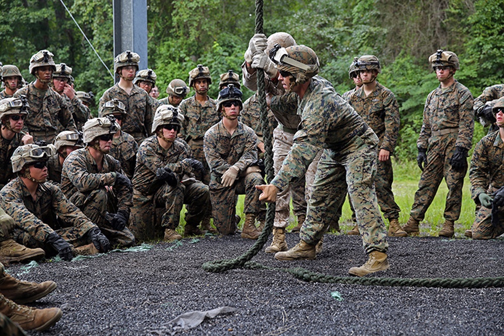 DVIDS - News - 24th MEU fast-ropes toward deployment