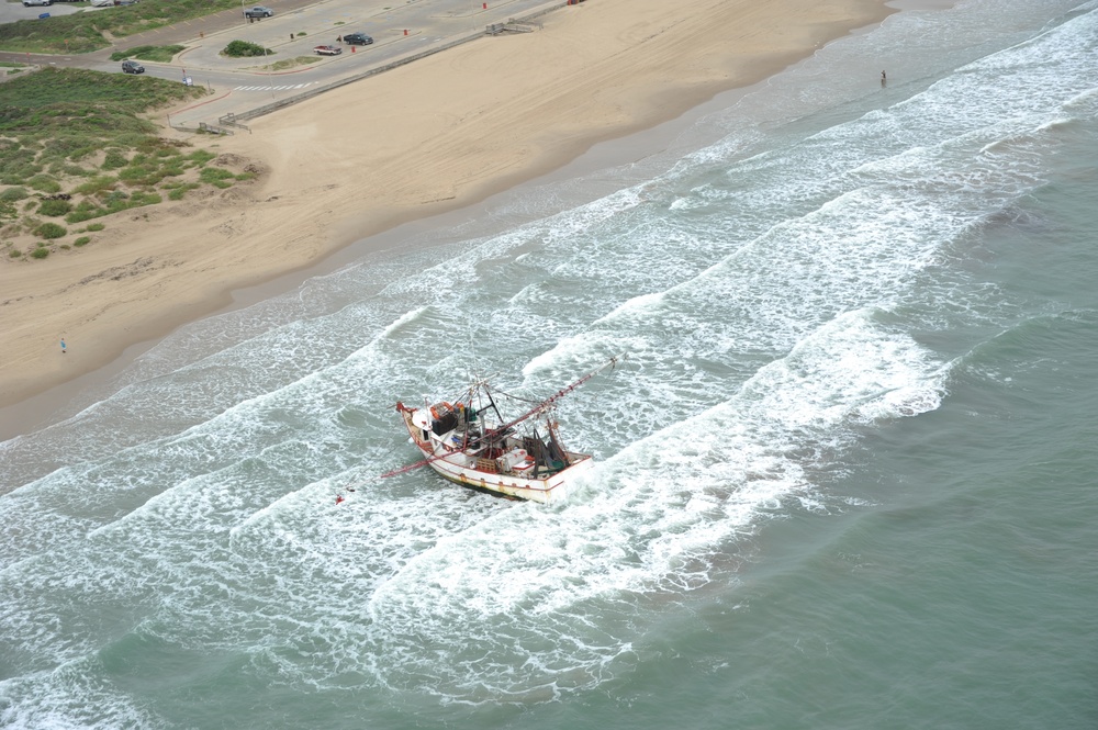 Mexican shrimper Jackie C. aground on South Padre Island