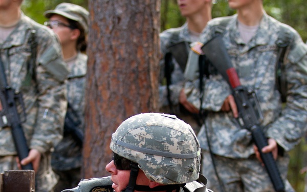 2X citizen: Reserve drill sergeant strives for excellence on two stages