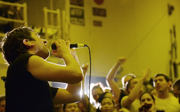 Plain White T's play aboard USS Bataan