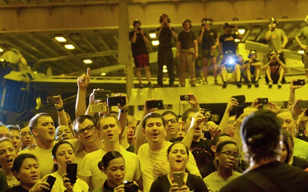Plain White T's play aboard USS Bataan