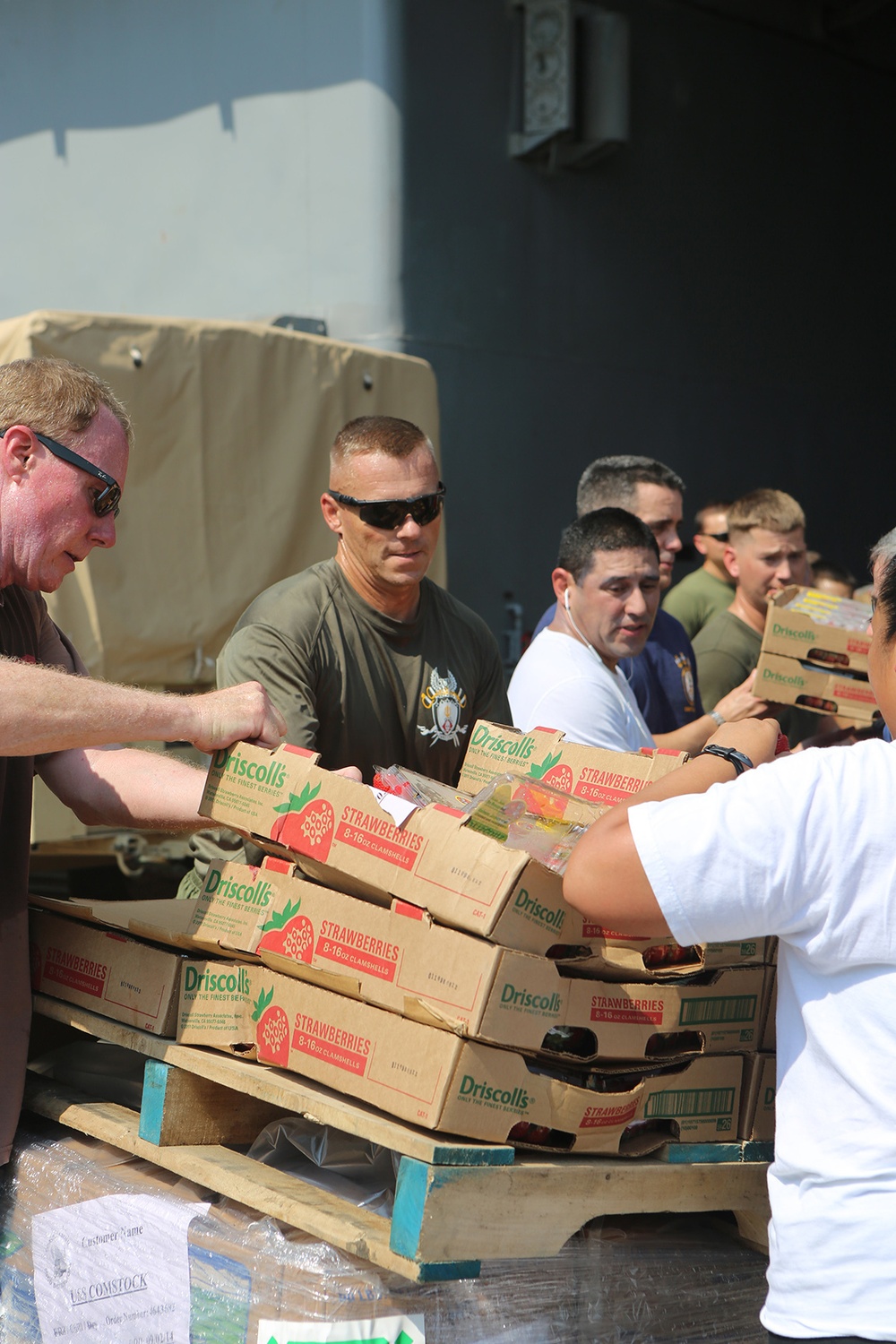 USS Comstock receives underway replenishment