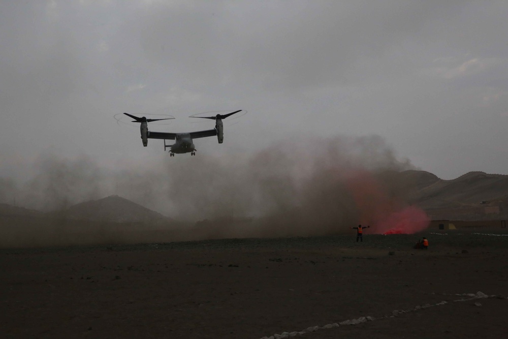 SPMAGTF-South trains with Peruvians