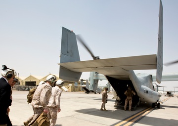 Commandant and Sergeant Major of the Marine Corps in Kuwait