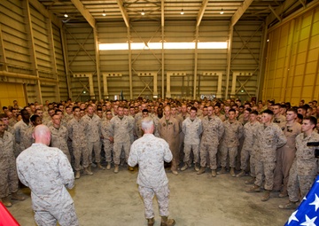 Commandant and Sergeant Major of the Marine Corps in Kuwait