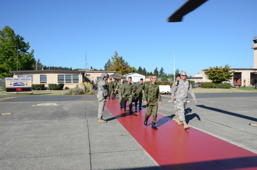 Washington National Guard escorts officials of the Japan Ground Self-Defense Forces