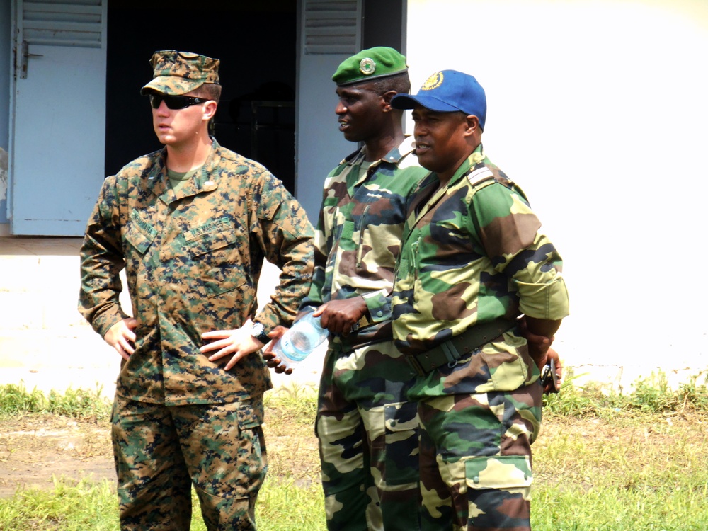 SP-MAGTF Africa 14 Marines, Coastguardsmen, Senegalese Companie de Fusilier Marine Commandos train-the-trainer