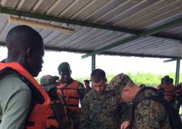 SP-MAGTF Africa 14 Marines, Coastguardsmen, Senegalese Companie de Fusilier Marine Commandos train-the-trainer