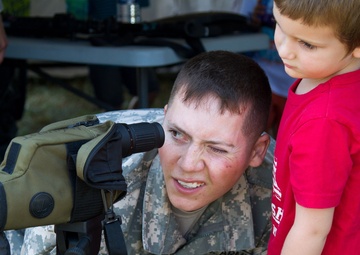 Soldiers welcome West Creek students back to school