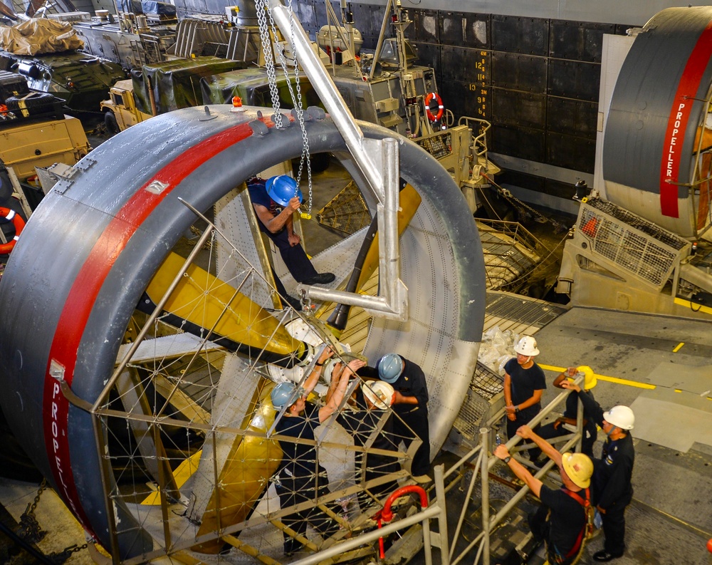 LCAC 31 maintenance