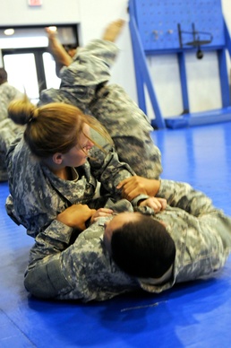 Army combatives builds unit cohesion