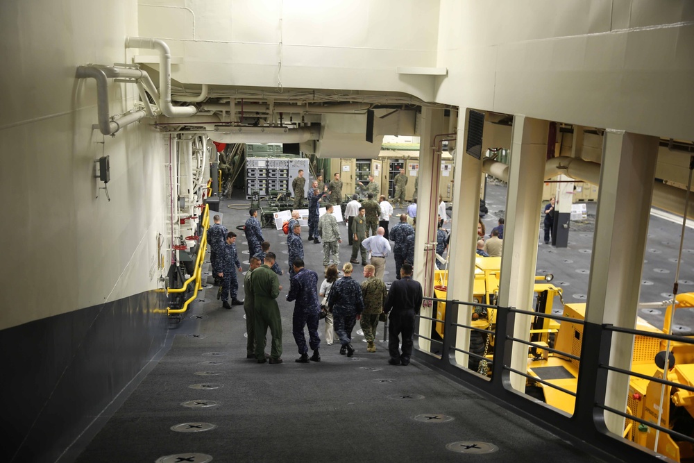 Distinguished  visitors from El Salvador tour USS America