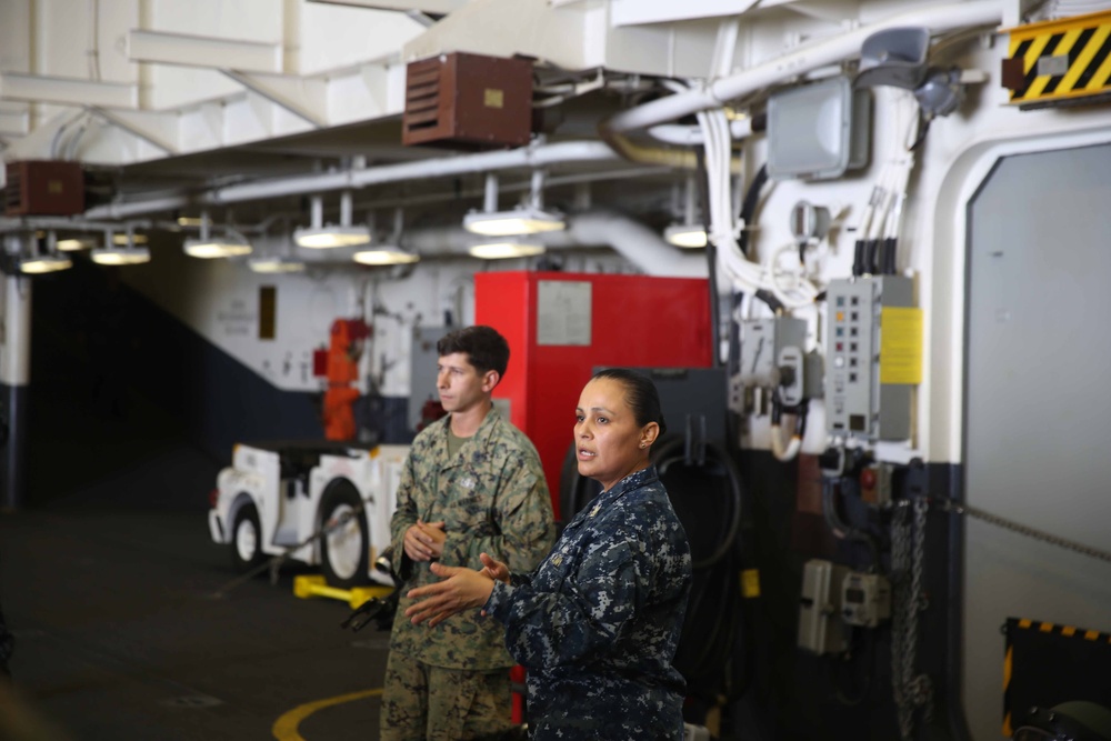 Distinguished visitors from El Salvador tour USS America