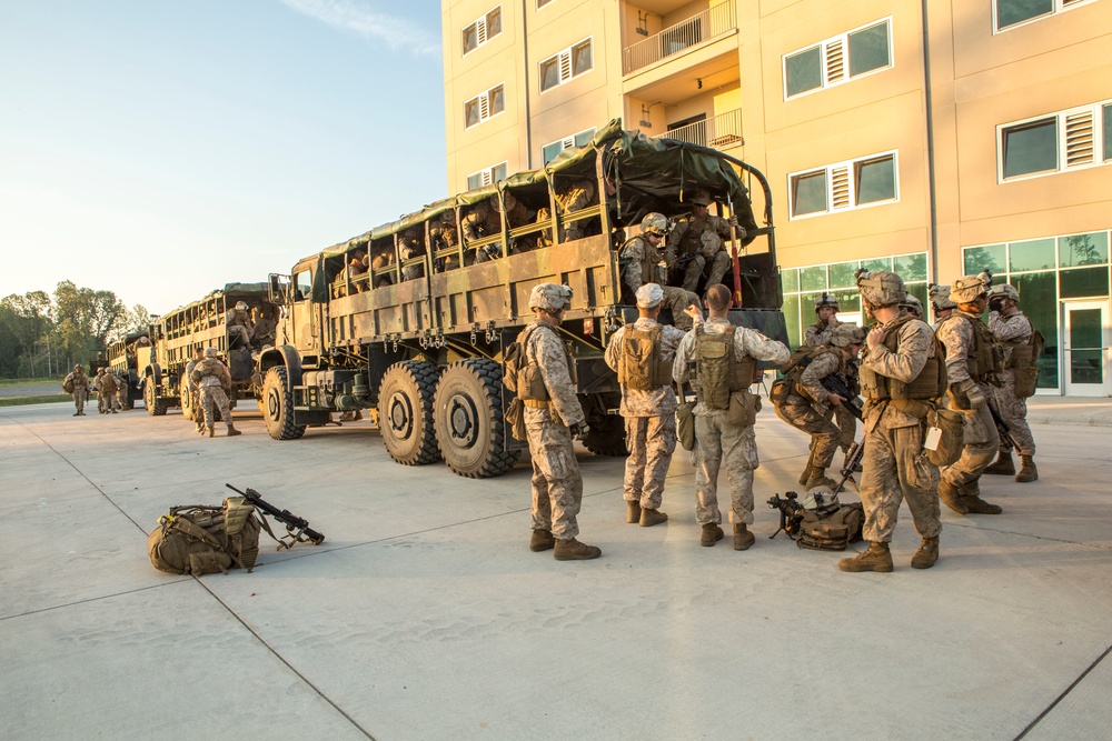 CLR-2 Marines transport 3/2 to MOUT training