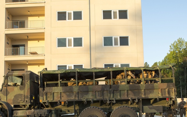 CLR-2 Marines transport 3/2 to MOUT training