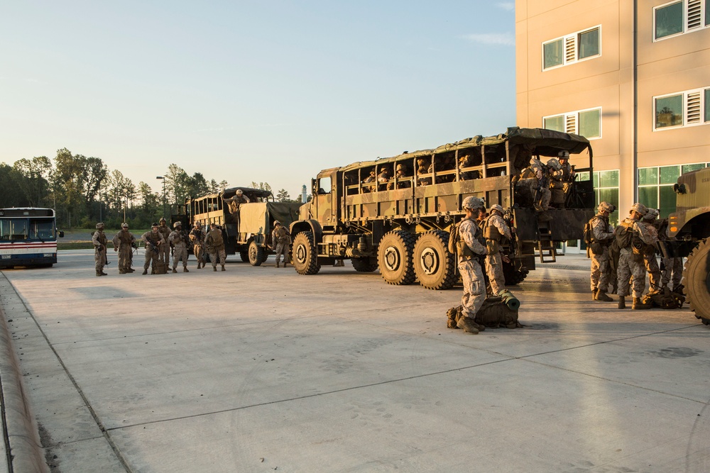 CLR-2 Marines transport 3/2 to MOUT training